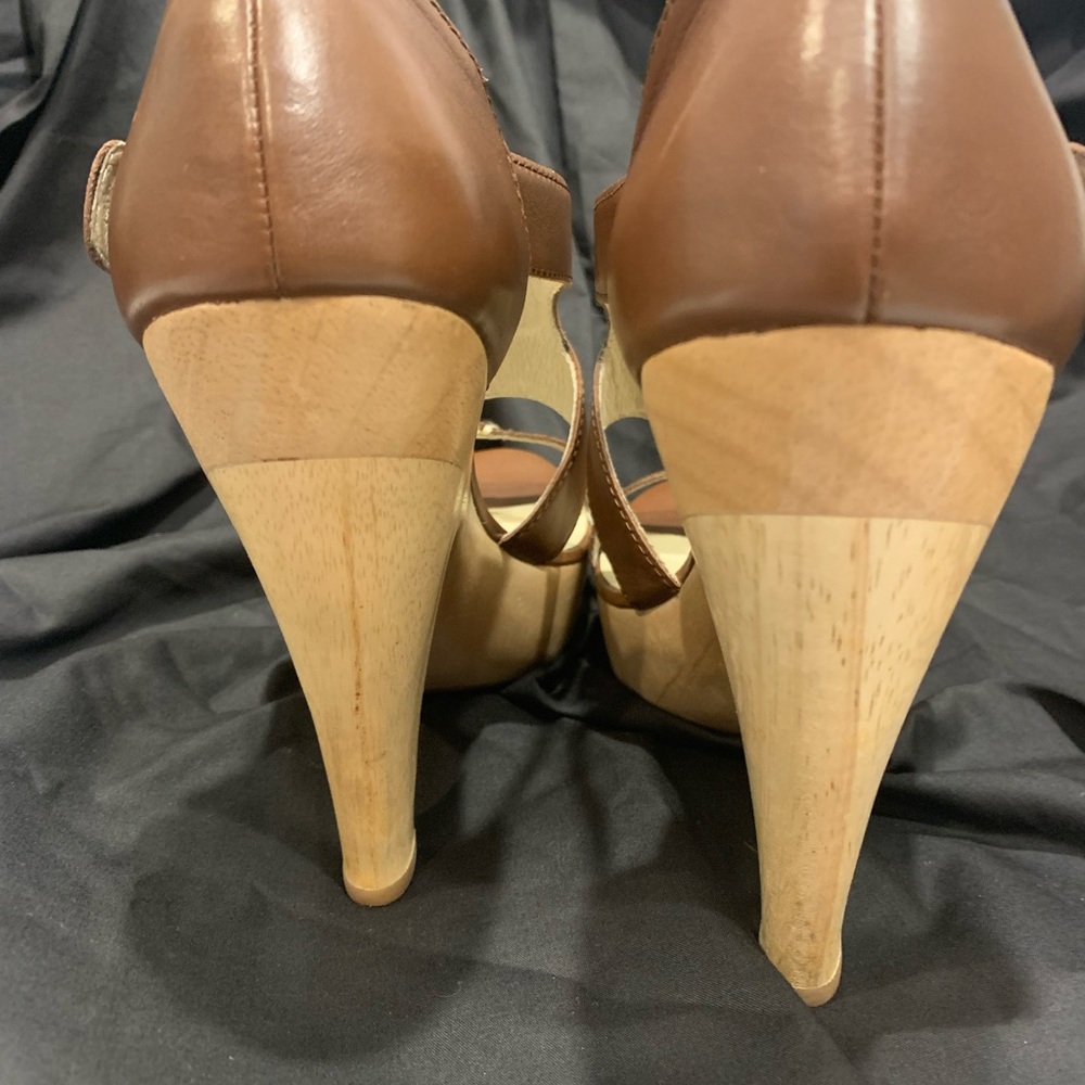 Max Studio Arial Platform Heels Size 9M - Picture 6 of 11
